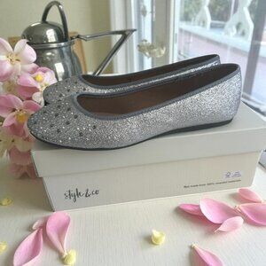 STYLE & CO Angelynn Silver Glitter Ballet Flats Size 8